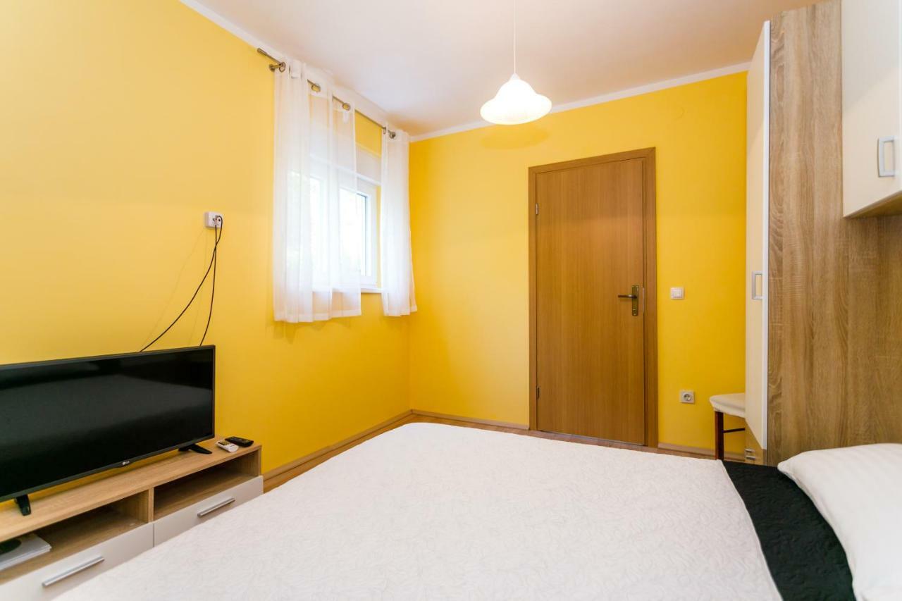Apartman Ježevac Krk Town Exteriér fotografie